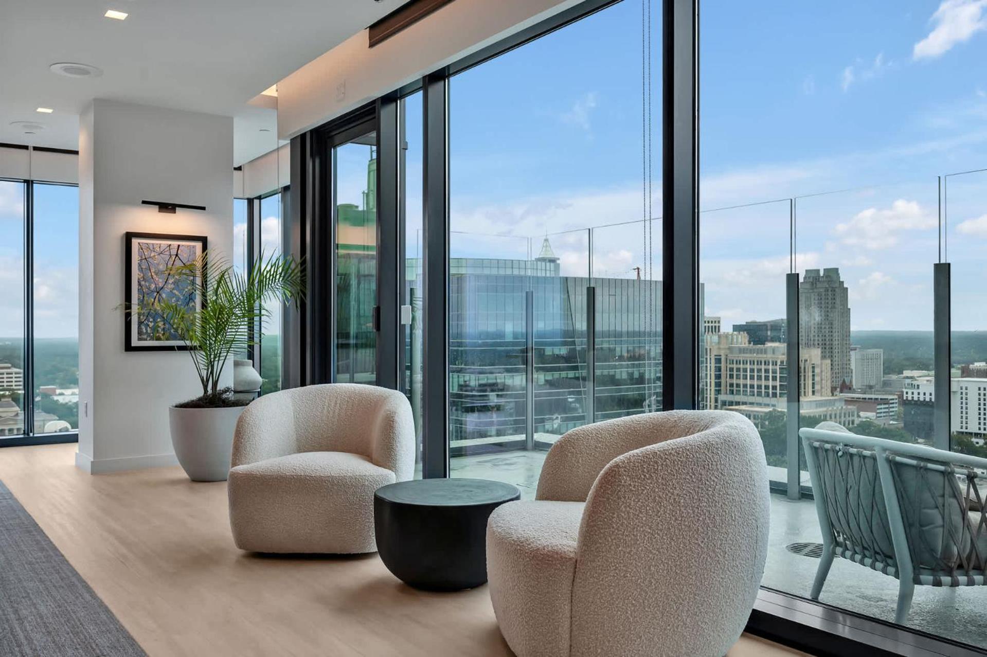 High-Rise Apt Raleigh Free Parking & Sunset View 1 Eksteriør bilde