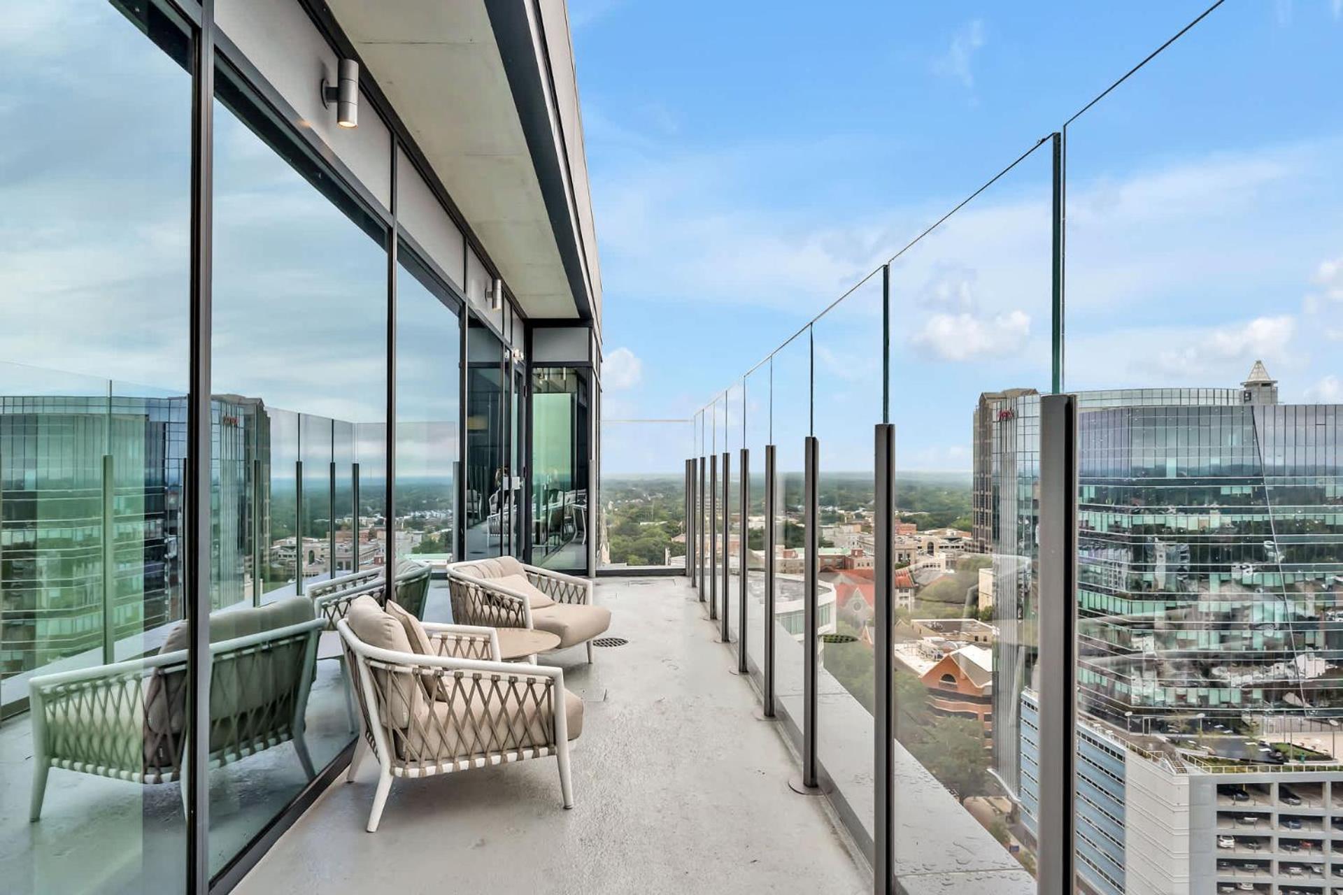 High-Rise Apt Raleigh Free Parking & Sunset View 1 Eksteriør bilde